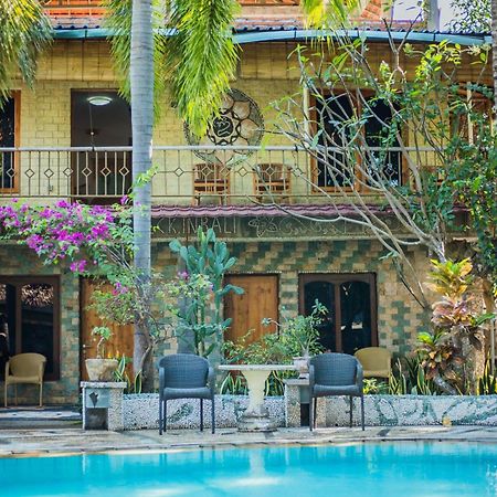 Hotel Deutsches-Eck Rikesti Lovina Zewnętrze zdjęcie